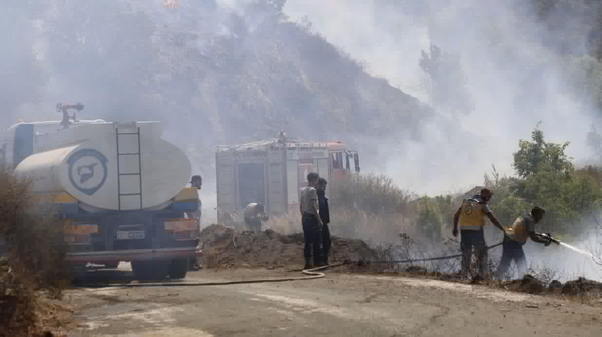 وزير الطوارئ السوري: تنسيق مع تركيا لإخماد حرائق غابات الساحل وفرق الدفاع المدني تواصل عملها