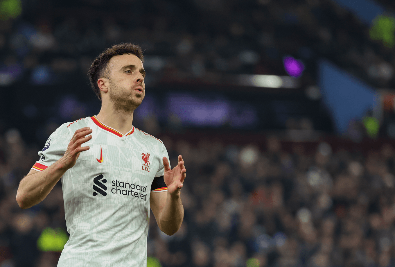 ليفربول يُفجَع بمصرع مهاجمه البرتغالي جوتا